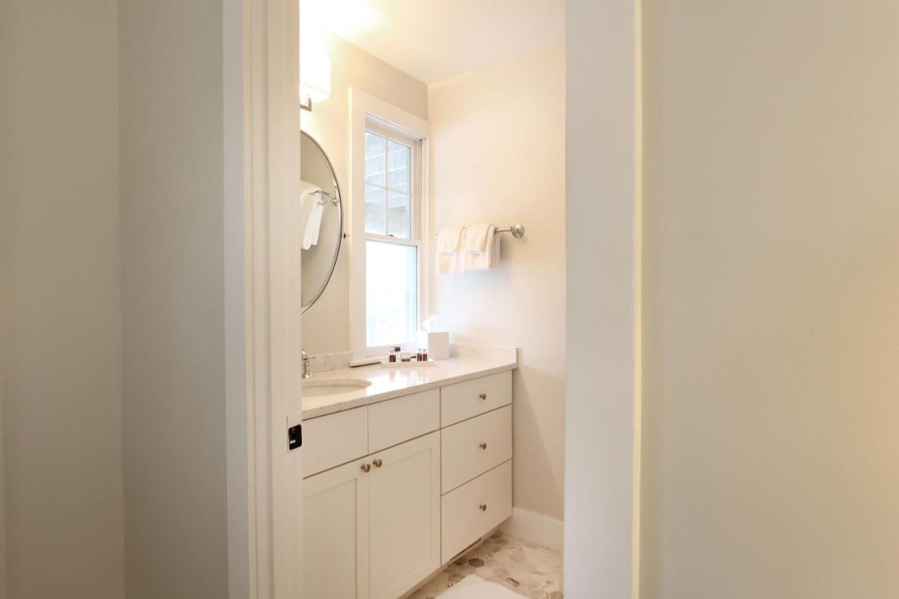 Townhouse 2 Bedroom Suite at Harbor View Hotel