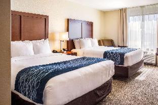 Room #5665111 at Comfort Inn & Suites Niagara Falls Blvd USA