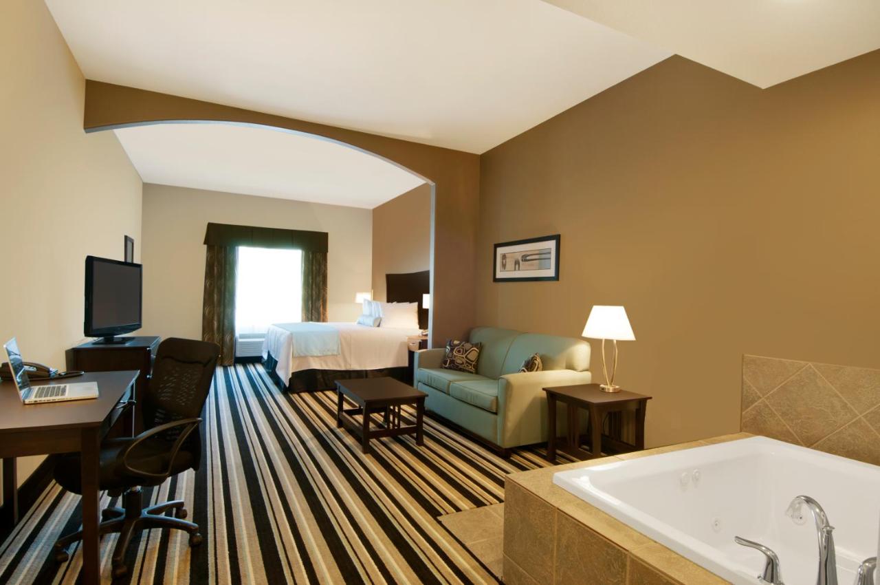 Queen Suite with Two Queen Beds - Non-Smoking at Best Western Plus Sand Bass Inn & Suites
