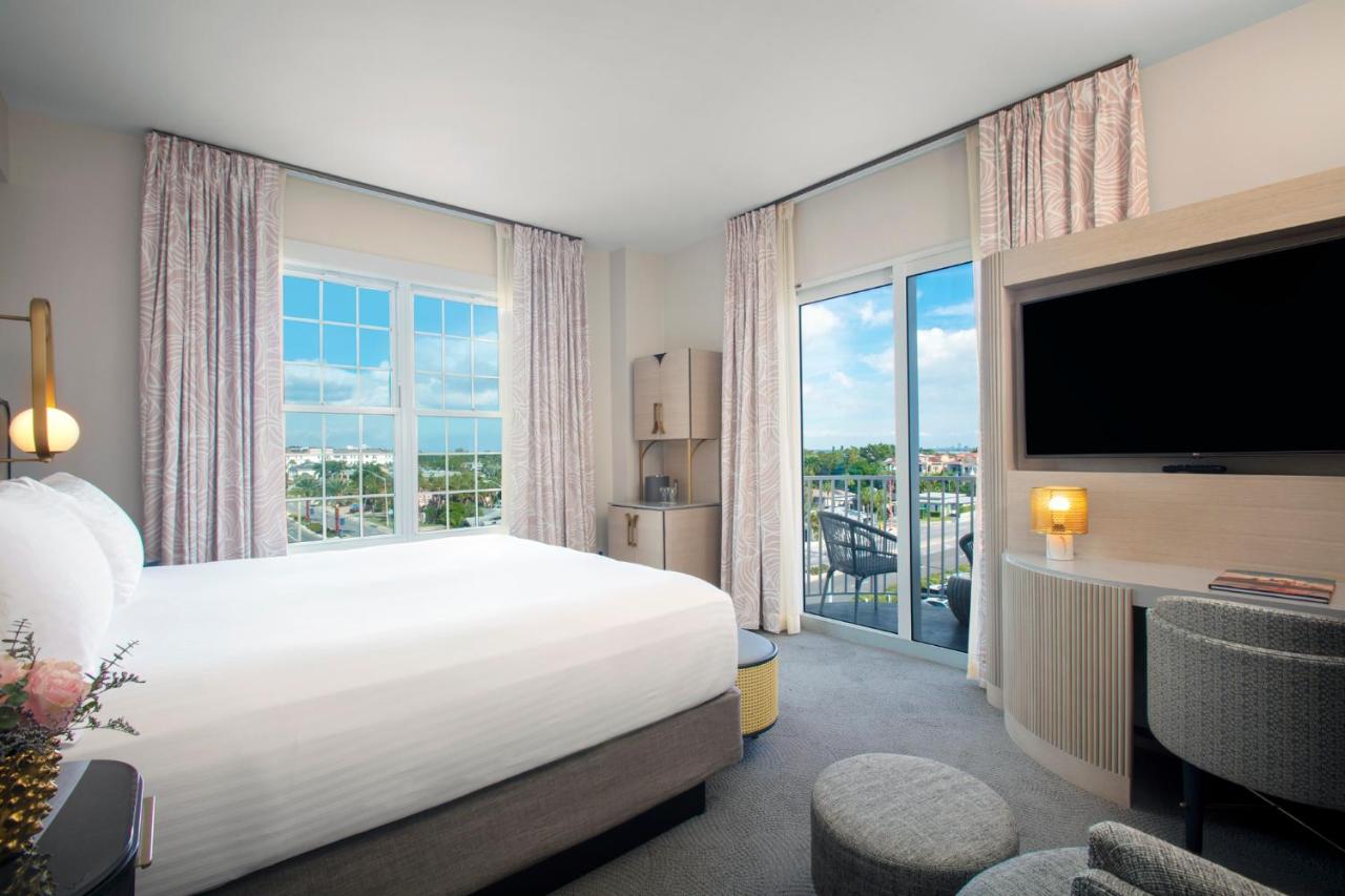Deluxe King Junior Suite at The Don CeSar