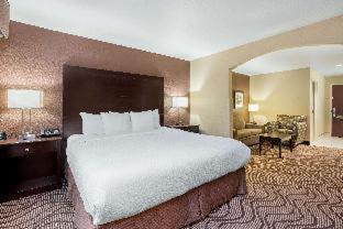 Room #41255536 at La Quinta Inn & Suites by Wyndham Meridian / Boise West