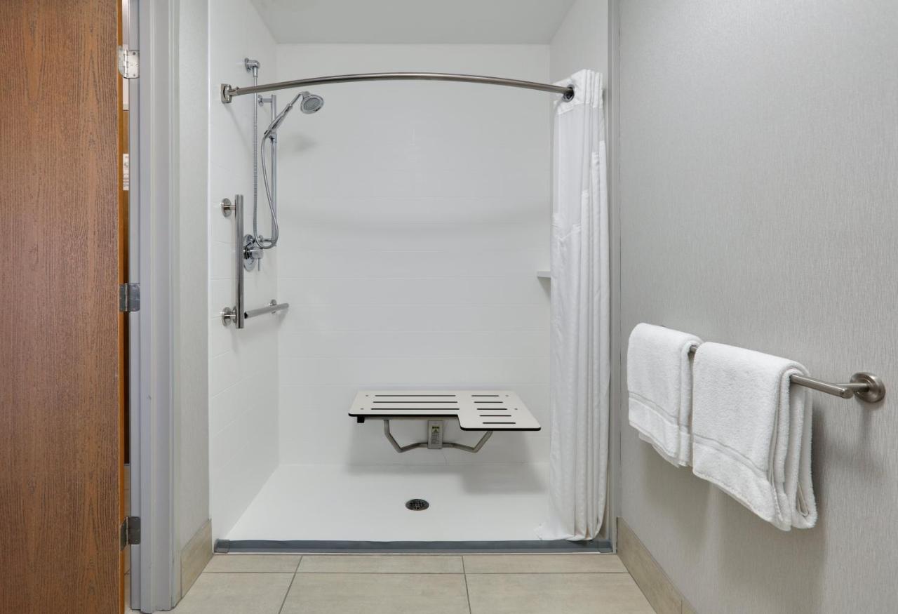 King Room - Disability Access at Holiday Inn Express Hotel & Suites Scottsbluff-Gering by IHG