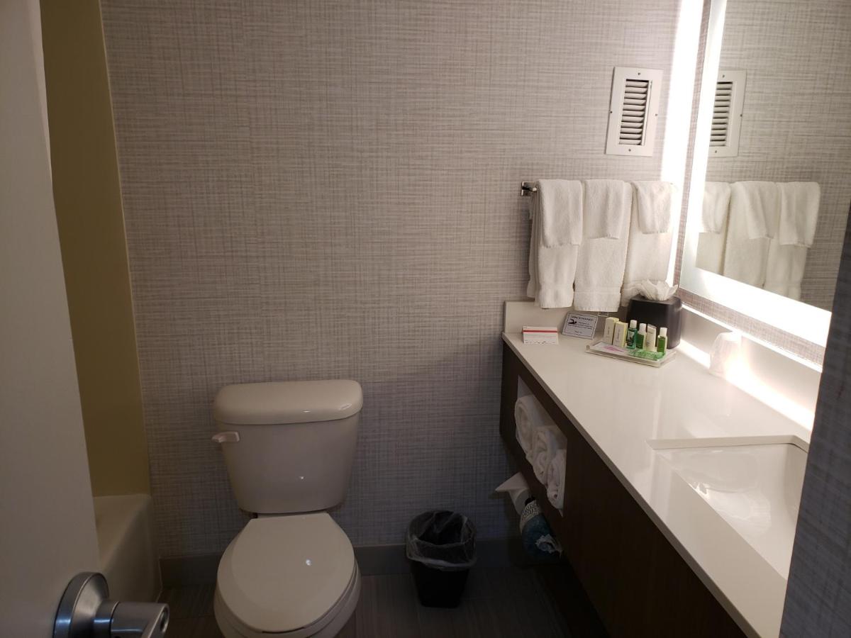 King Room - Disability Access Tub at Holiday Inn Research Park by IHG