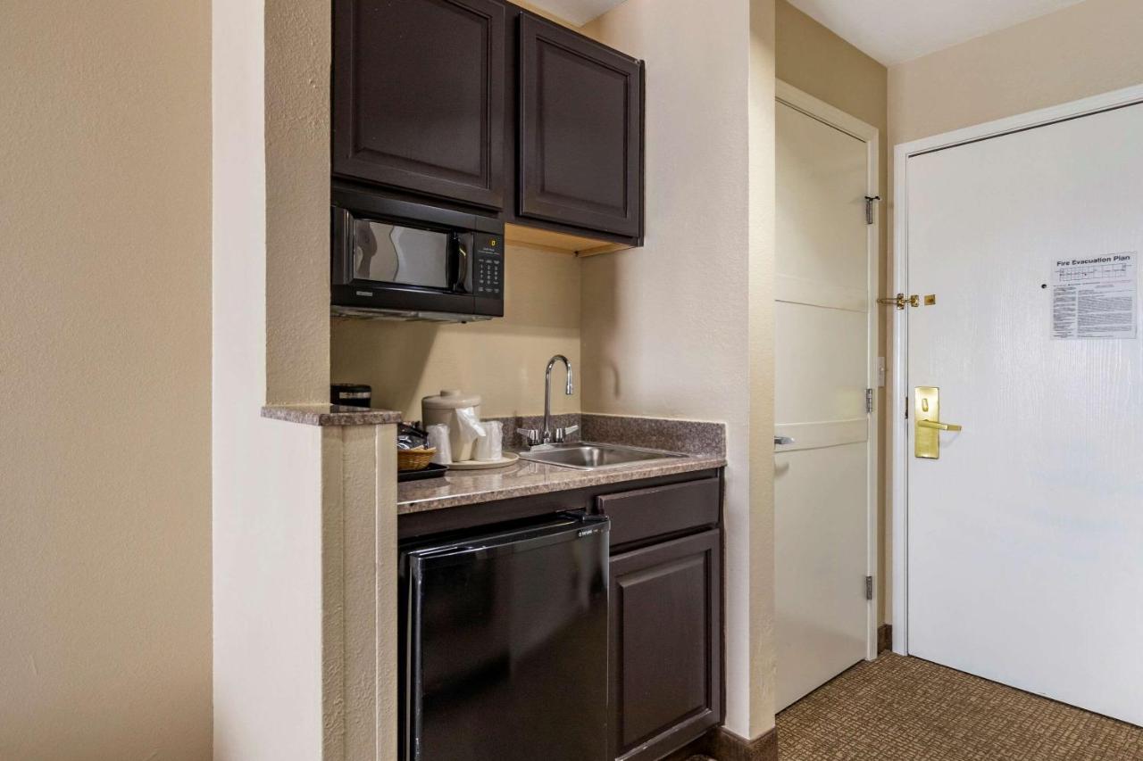 Queen Suite with Two Queen Beds at Comfort Inn & Suites Texas Hill Country