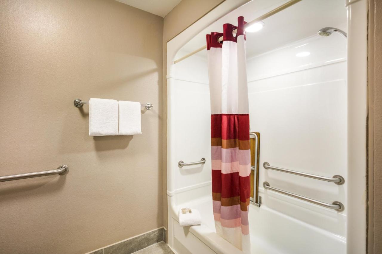 Superior King Room Disability Access Smoke Free at Red Roof Inn PLUS+ Boston - Logan