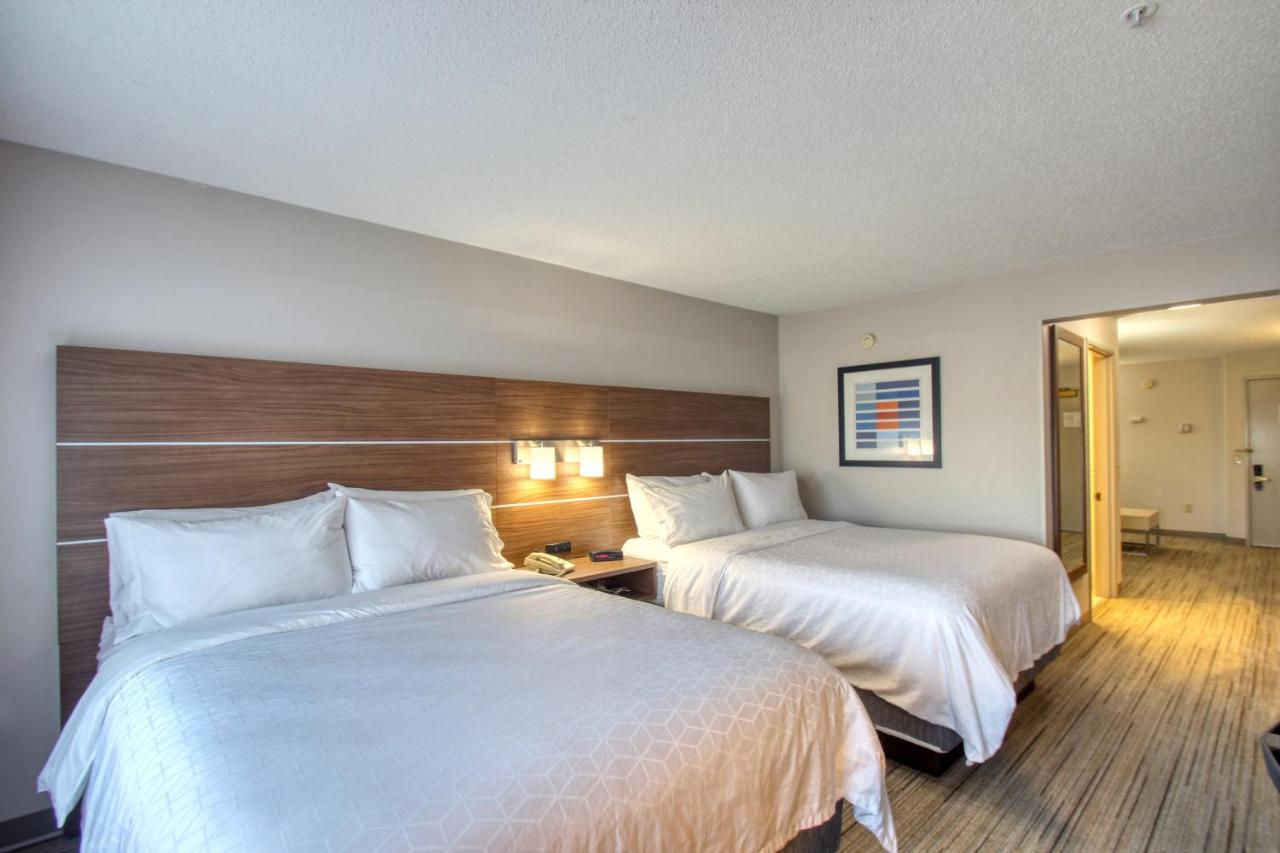 Queen Suite with Two Queen Beds - Non-Smoking at Holiday Inn Express Hotel & Suites Oshkosh by IHG