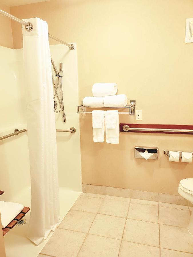 King Room - Mobility Access/Roll in Shower - Non-Smoking at Holiday Inn Express Hotel & Suites Portland-NW Downtown by IHG