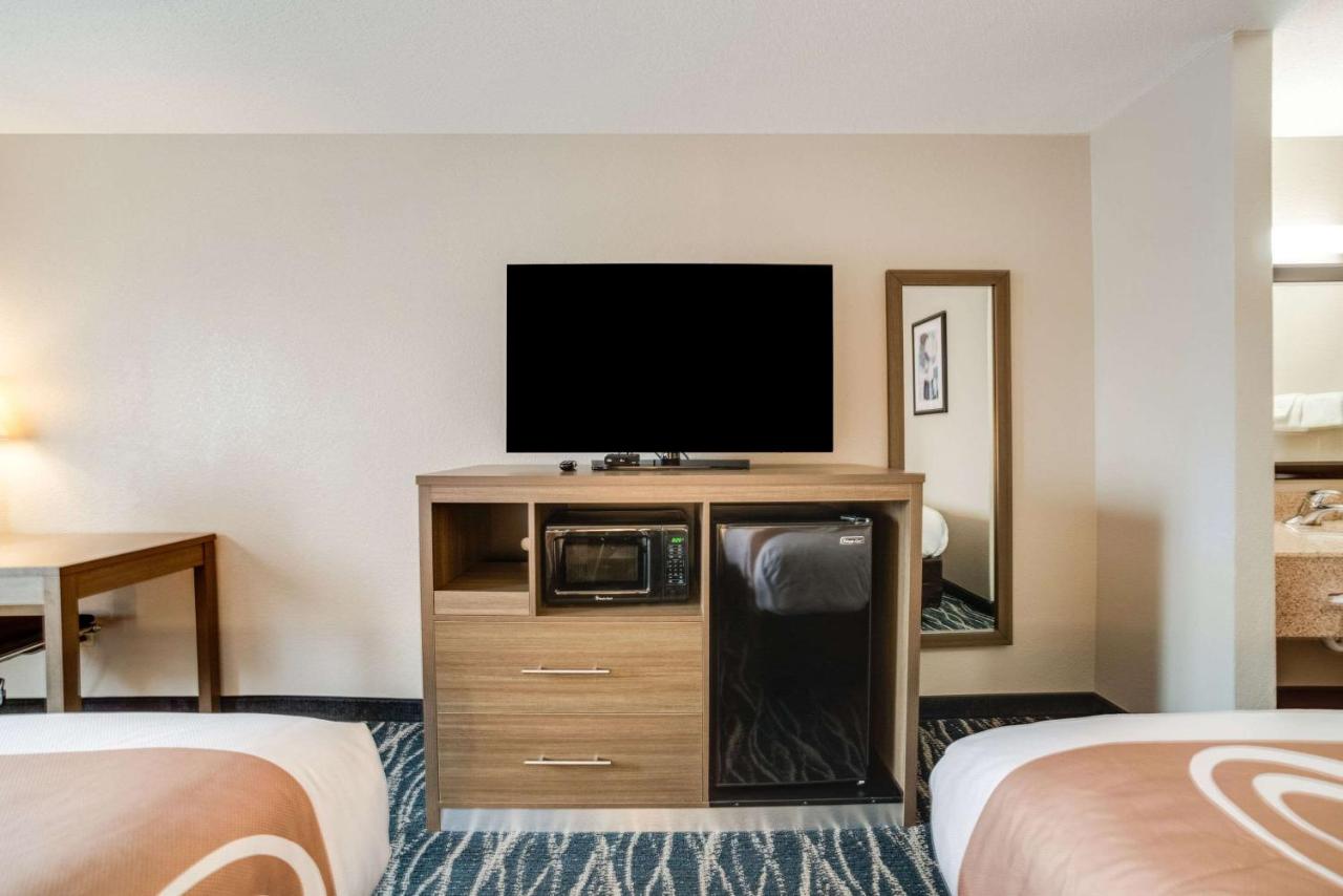 Double Room with Two Double Beds - Non-Smoking at Quality Inn Effingham North