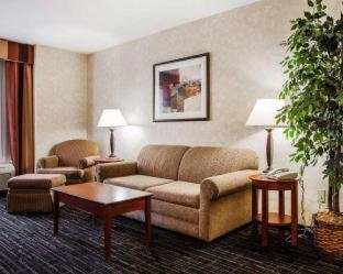 Room #49044710 at Comfort Suites Independence - Kansas City