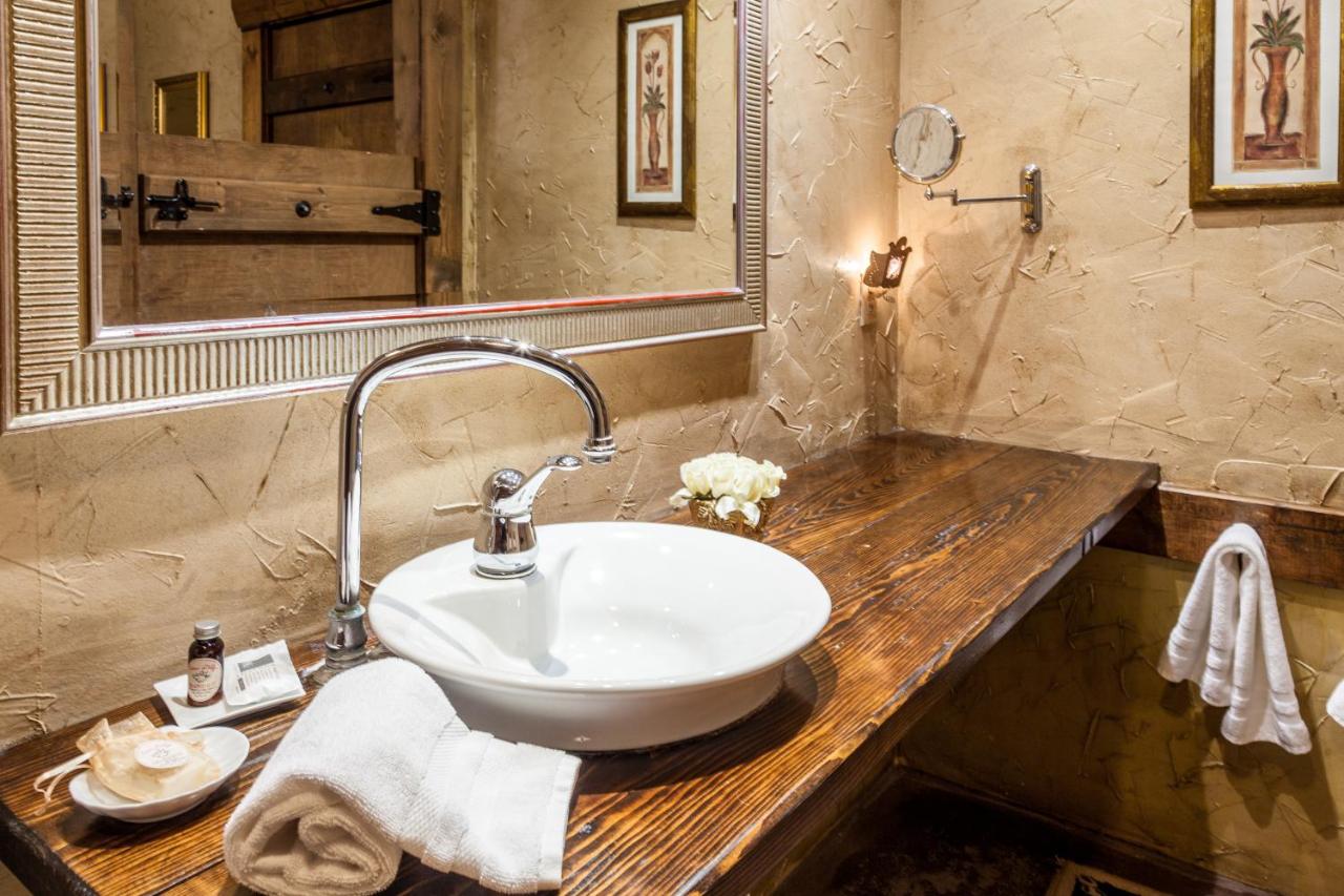 Club Room/ Coach Room at The Inn At Leola Village, a Historic Hotel of America