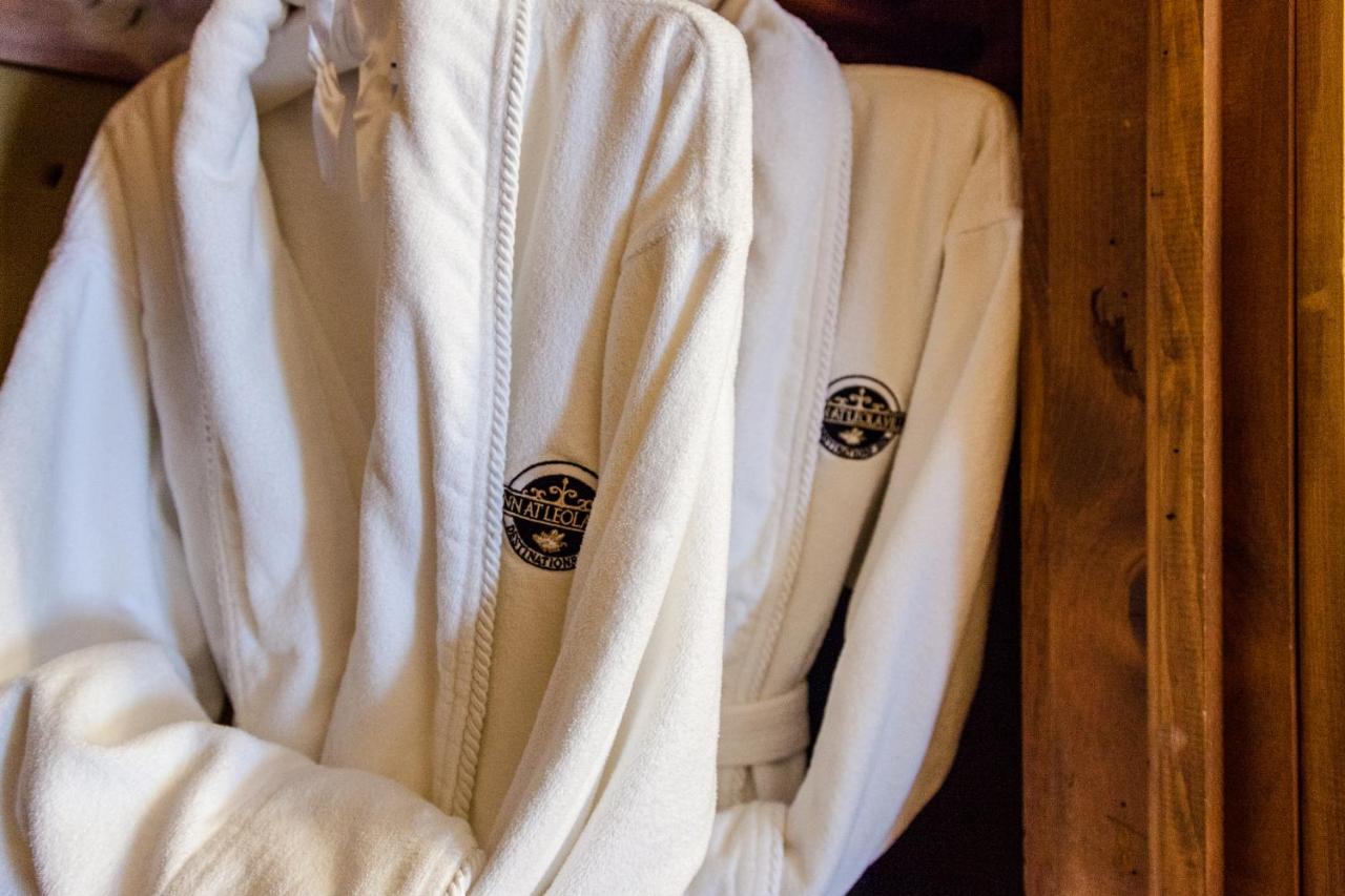 King Room with Spa Bath at The Inn At Leola Village, a Historic Hotel of America