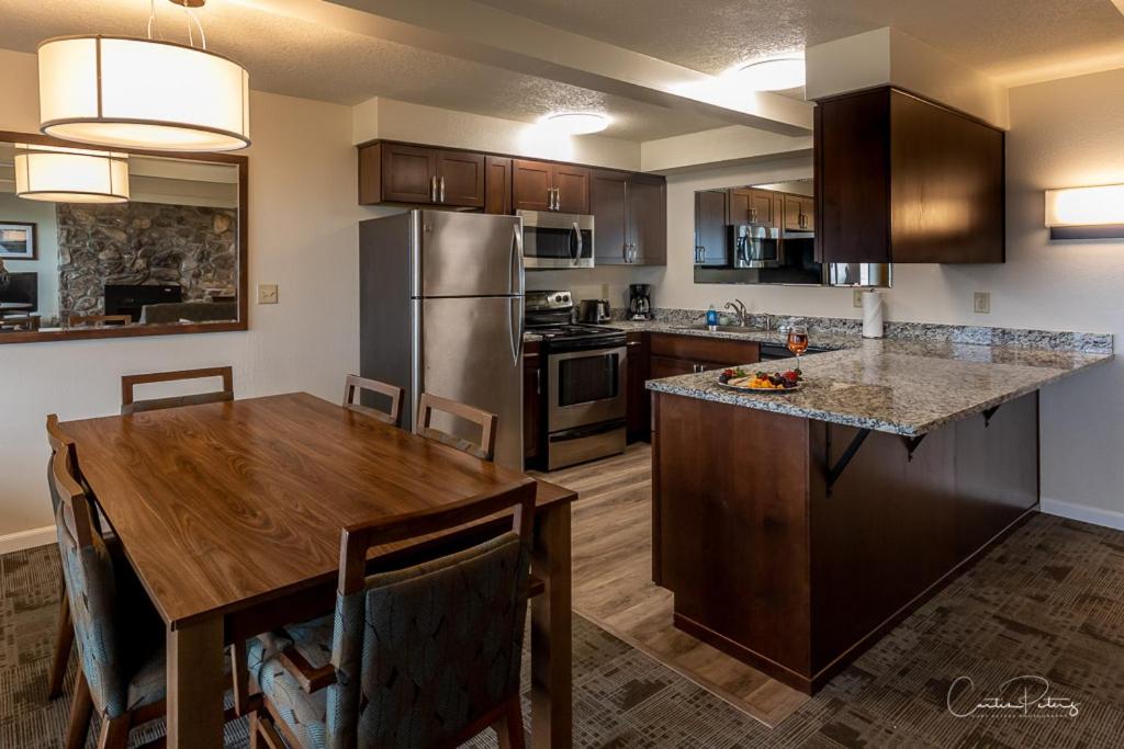 Three-Bedroom Suite at Driftwood Shores Resort And Conference Center