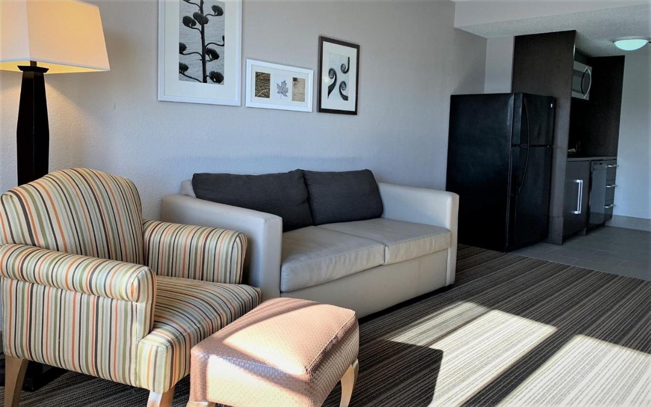 Queen Suite with Two Queen Beds Extended Stay - Non-Smoking at Country Inn & Suites by Radisson, Clarksville, TN