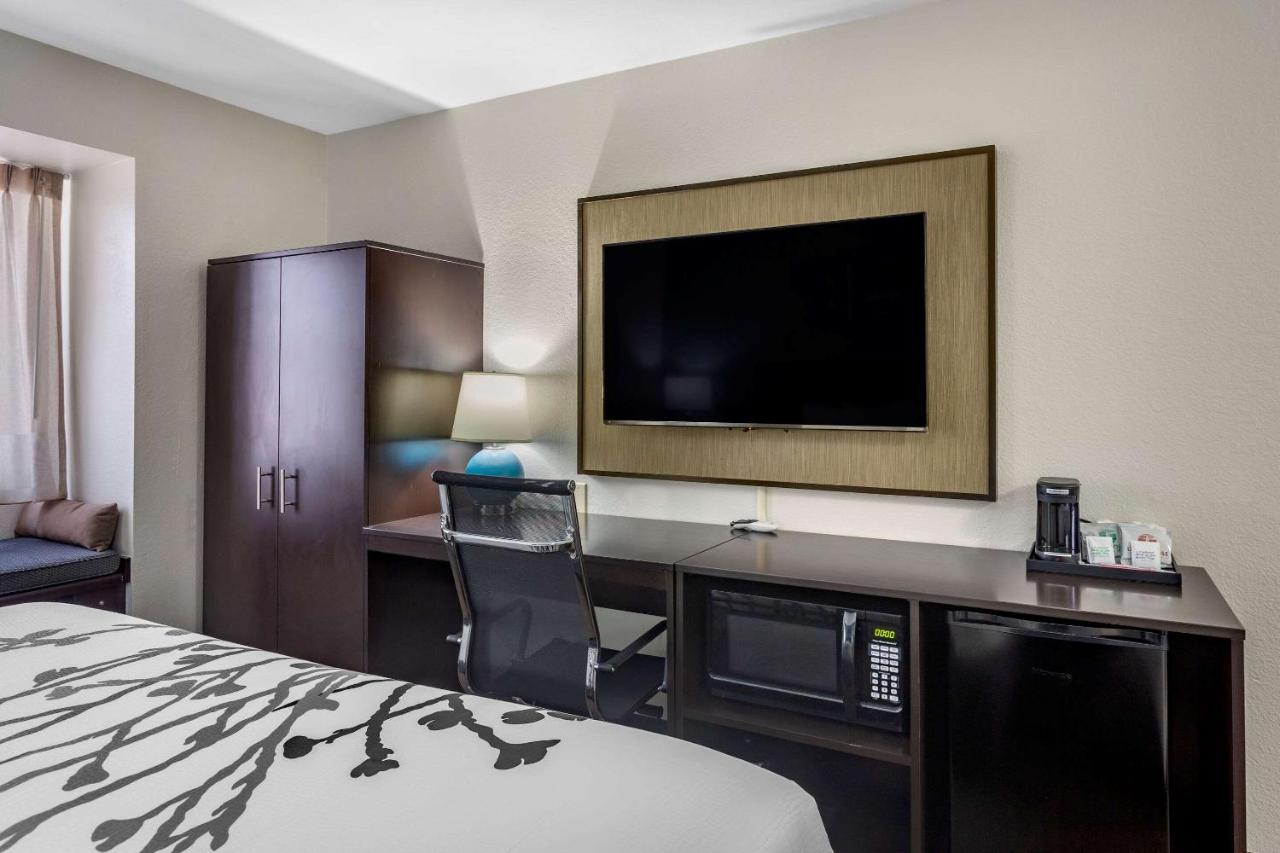King Room - Accessible/Non-Smoking at Sleep Inn St. Robert-Fort Leonard Wood