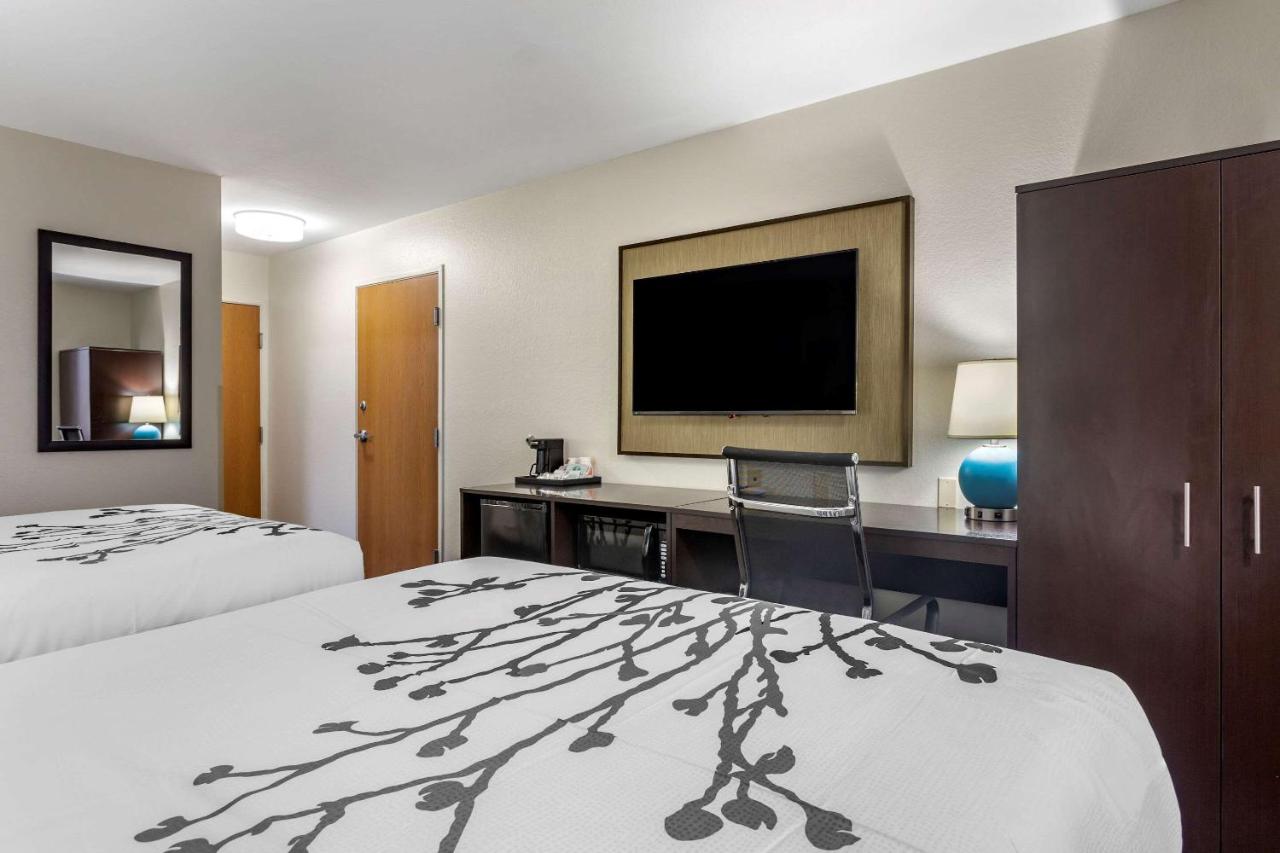 Queen Room with Two Queen Beds - Non-Smoking at Sleep Inn St. Robert-Fort Leonard Wood