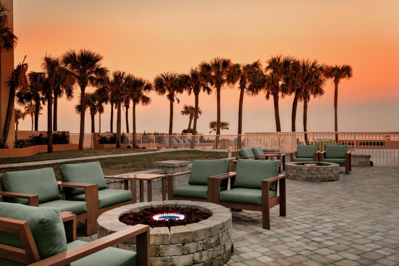 Queen Room with Ocean View - Non-Smoking at Holiday Inn & Suites Daytona Beach on the Ocean by IHG