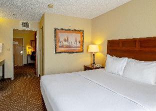 Room #18795409 at Quality Suites San Antonio Northeast