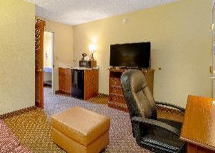 Room #18795409 at Quality Suites San Antonio Northeast