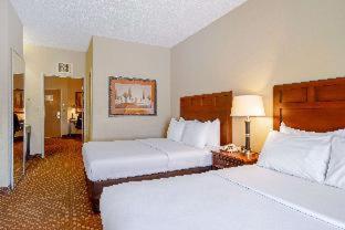 Room #18795410 at Quality Suites San Antonio Northeast