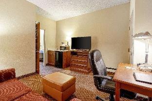Room #18795410 at Quality Suites San Antonio Northeast