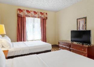 Room #18795410 at Quality Suites San Antonio Northeast