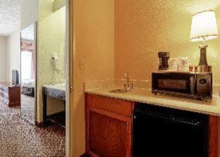 Room #18795410 at Quality Suites San Antonio Northeast