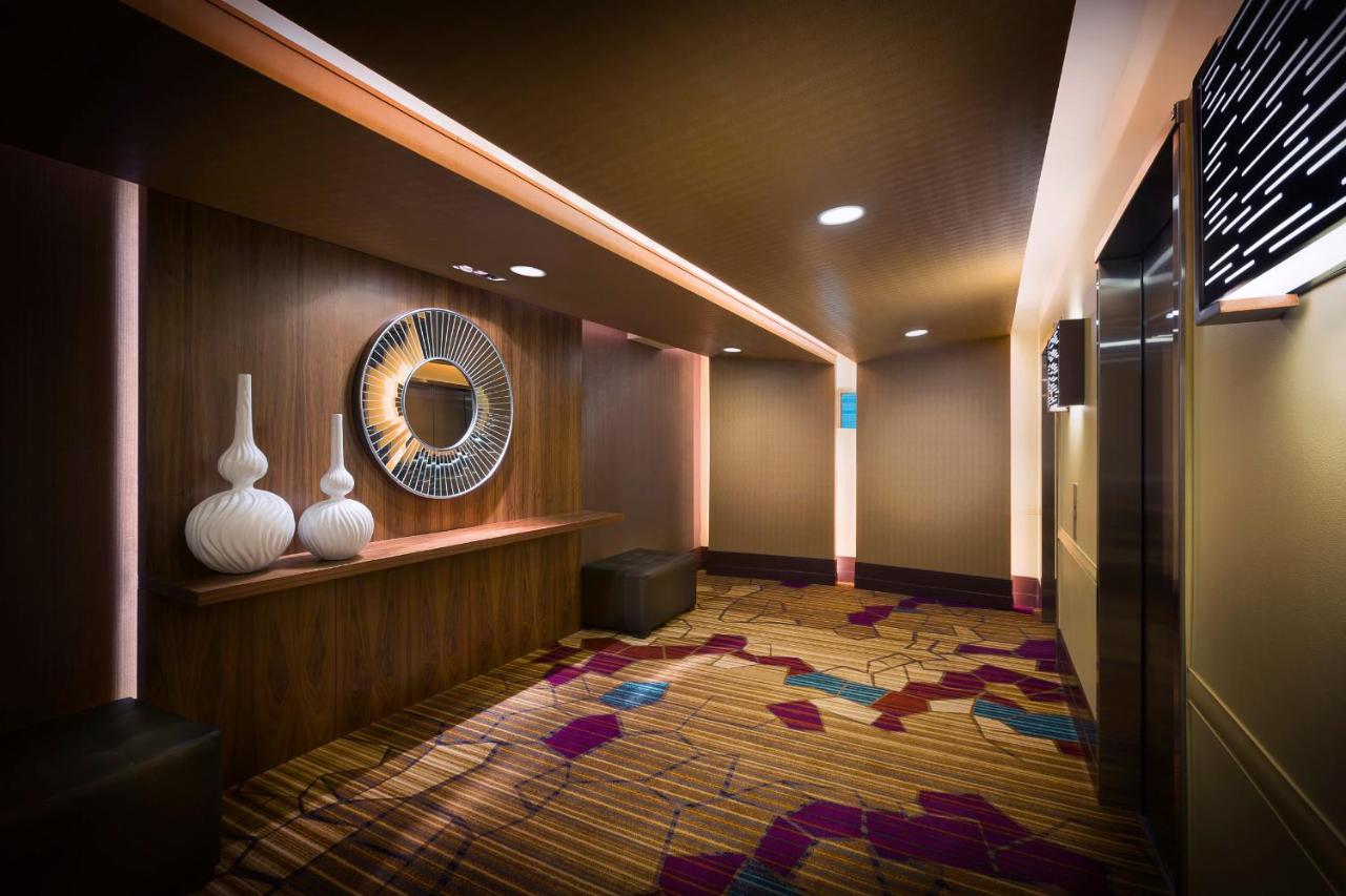 West Tower Deluxe Queens with Pool View at Seminole Hard Rock Hotel & Casino Tampa