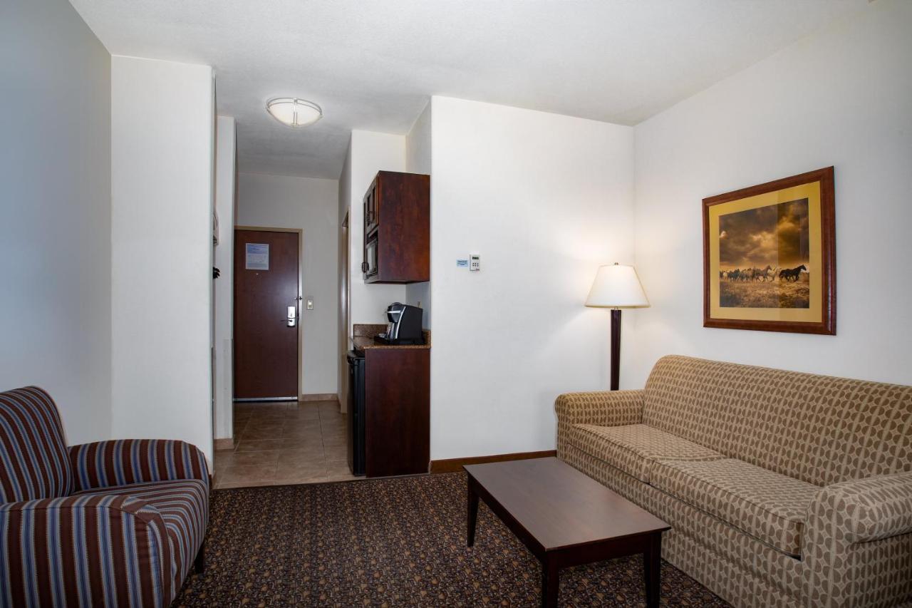 King Suite - Non-Smoking at Holiday Inn Express Hotel & Suites Lander by IHG