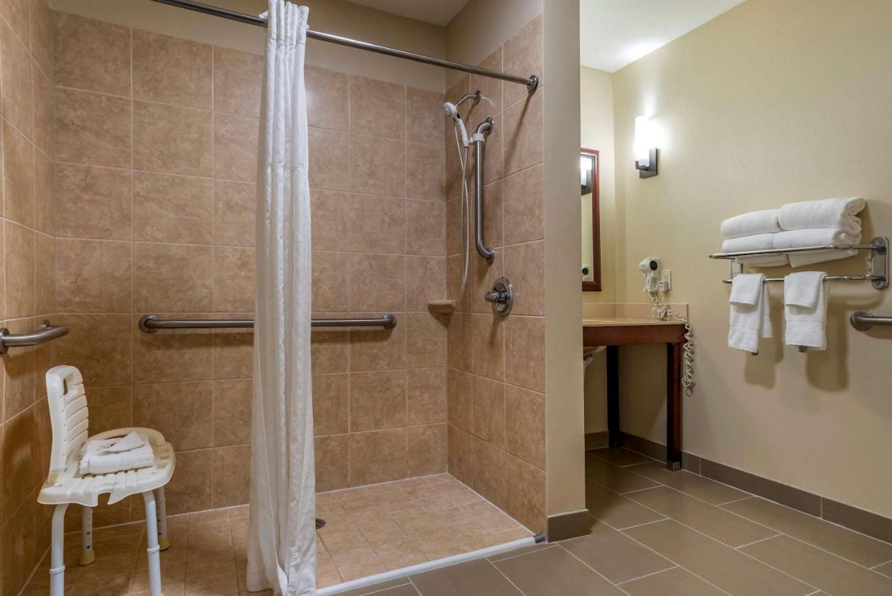 King Suite - Accessible/Non-Smoking at Comfort Suites Niceville Near Elgin Air Force Base