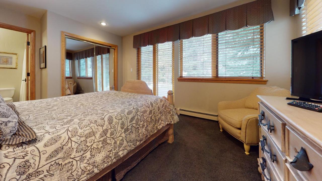 Three-Bedroom Gold Residence at Vail Residences at Cascade Village, a Destination by Hyatt Residence