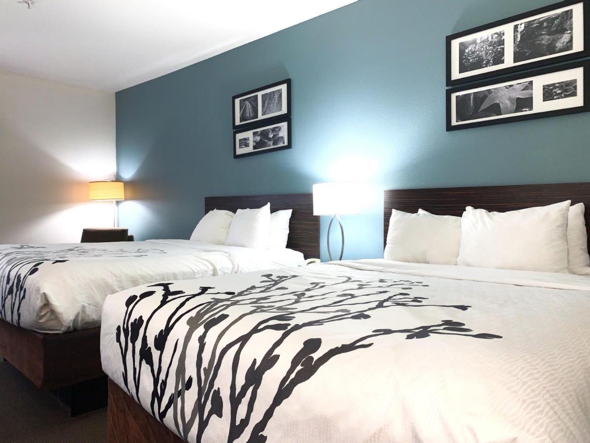 Queen Room with Two Queen Beds - Accessible/Non-Smoking at Spark by Hilton Montgomery EastChase