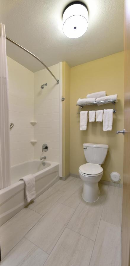 King Studio Suite - Non-Smoking at Days Inn by Wyndham Springville