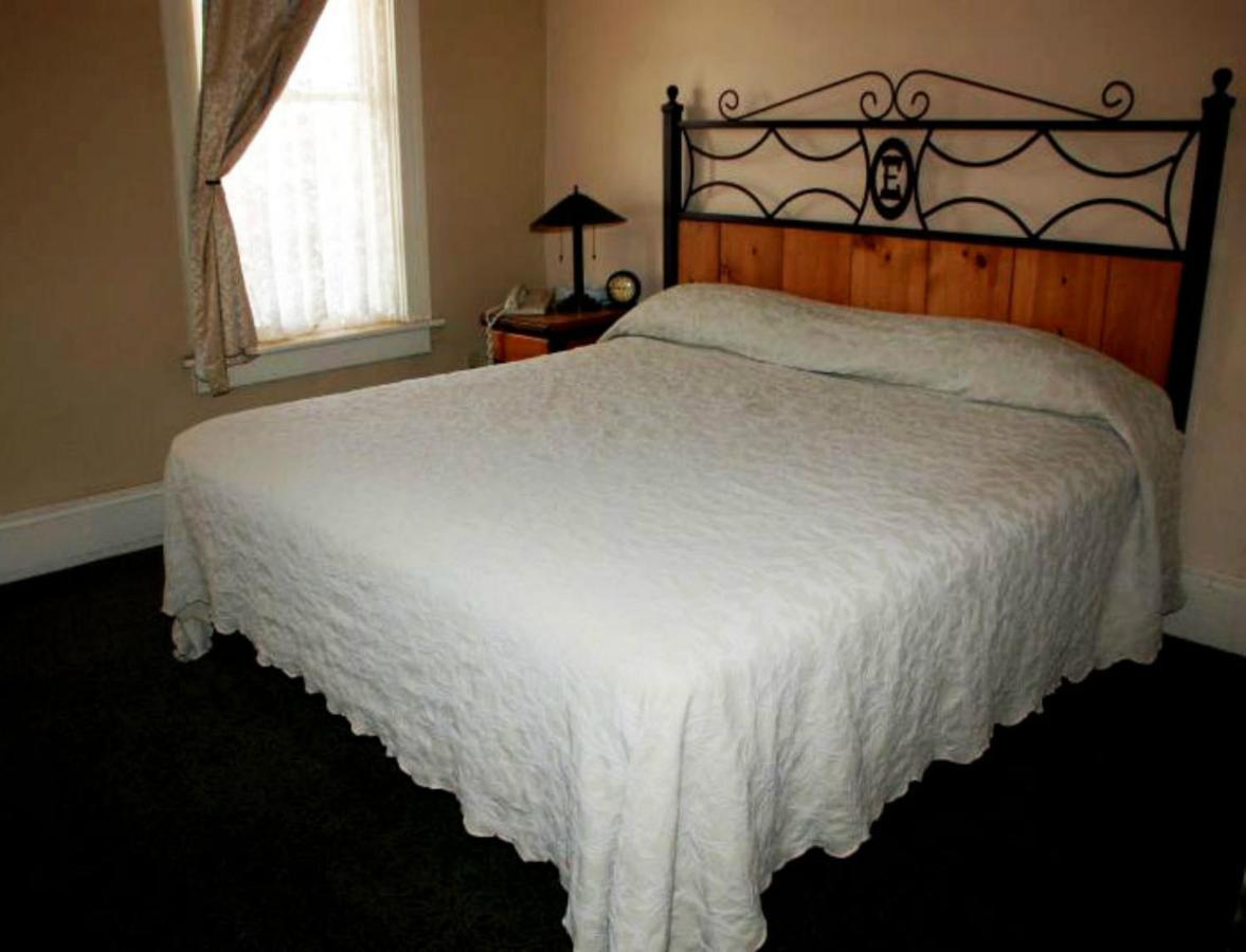 | Hotel Eklund