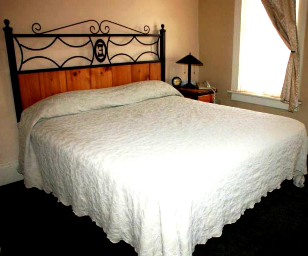 | Hotel Eklund