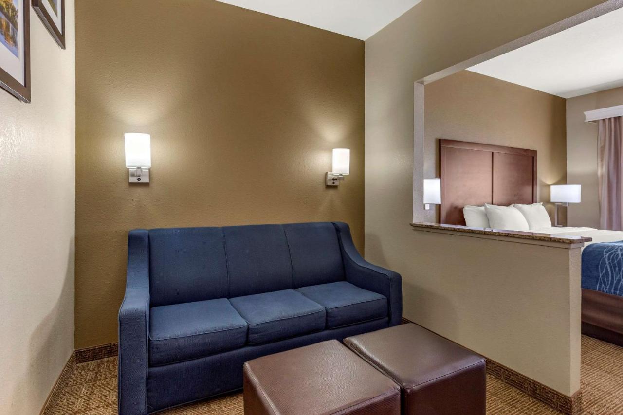 King Suite - Non-Smoking at Comfort Inn & Suites Alameda at Albuquerque Balloon Fiesta Park