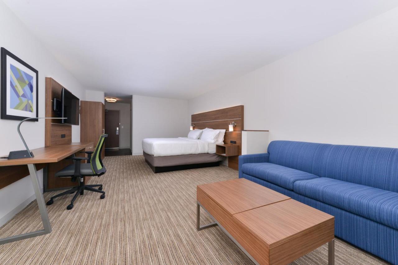  | Holiday Inn Express & Suites Ogallala