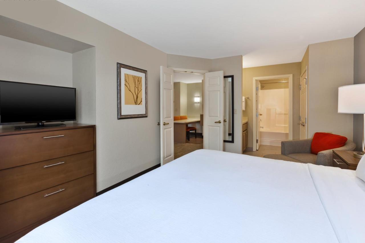 One-Bedroom King Suite at Staybridge Suites Kalamazoo by IHG