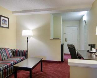 Room #45914012 at Quality Inn & Suites Little Rock West