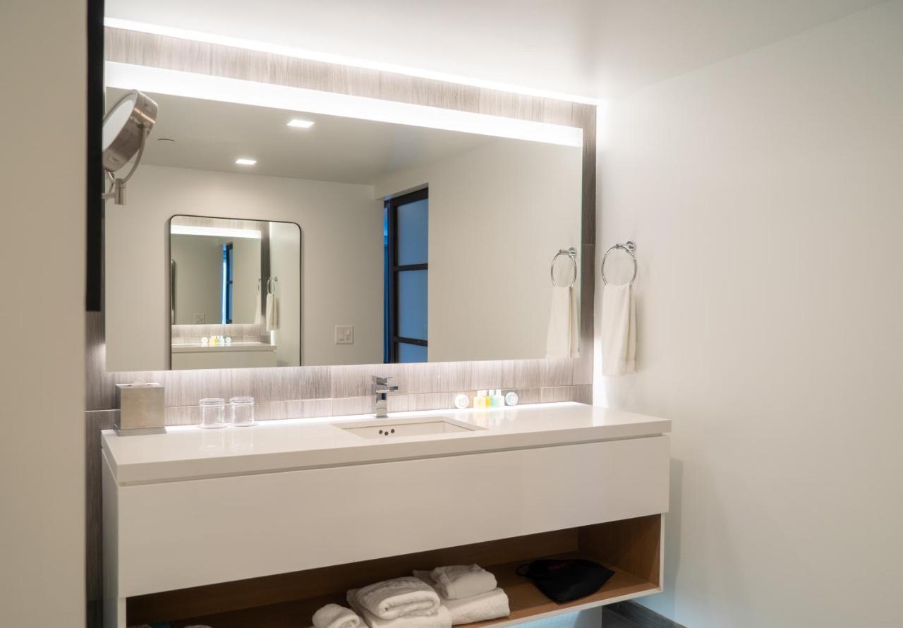 Premium Studio King at The Windsor Suites