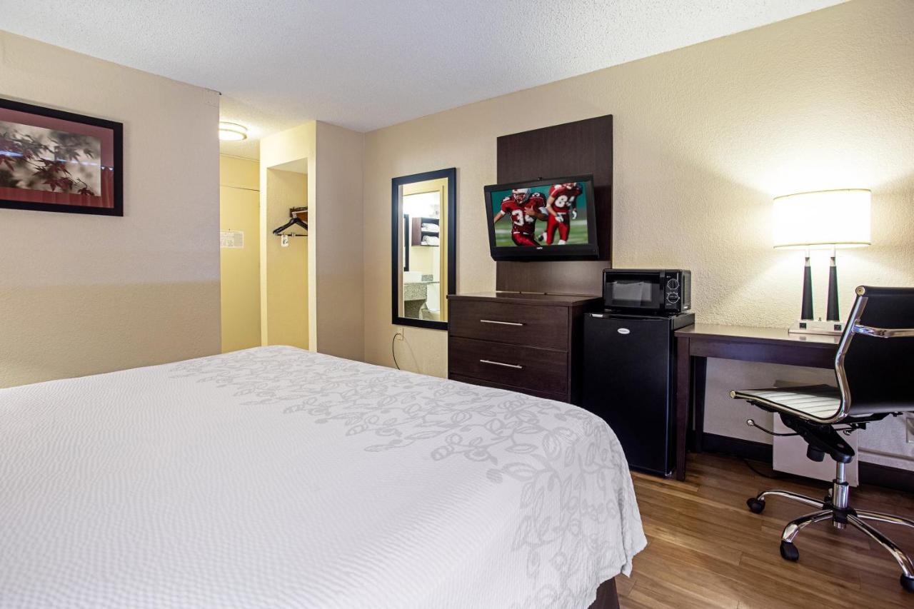 Deluxe King Room Smoke Free at Red Roof Inn PLUS+ Wichita East