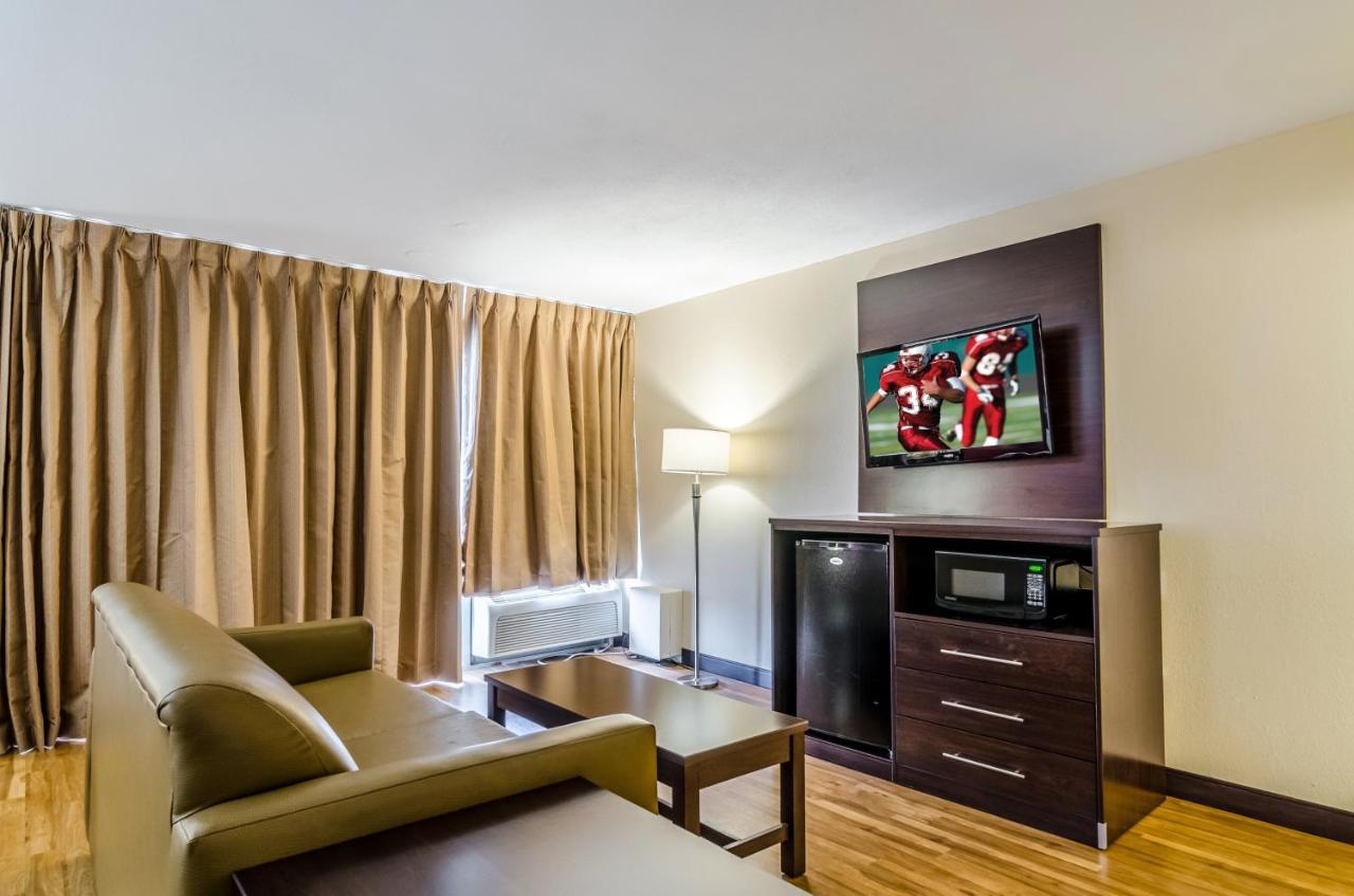 Suite Double Room with Two Double Beds Smoke Free at Red Roof Inn PLUS+ Wichita East