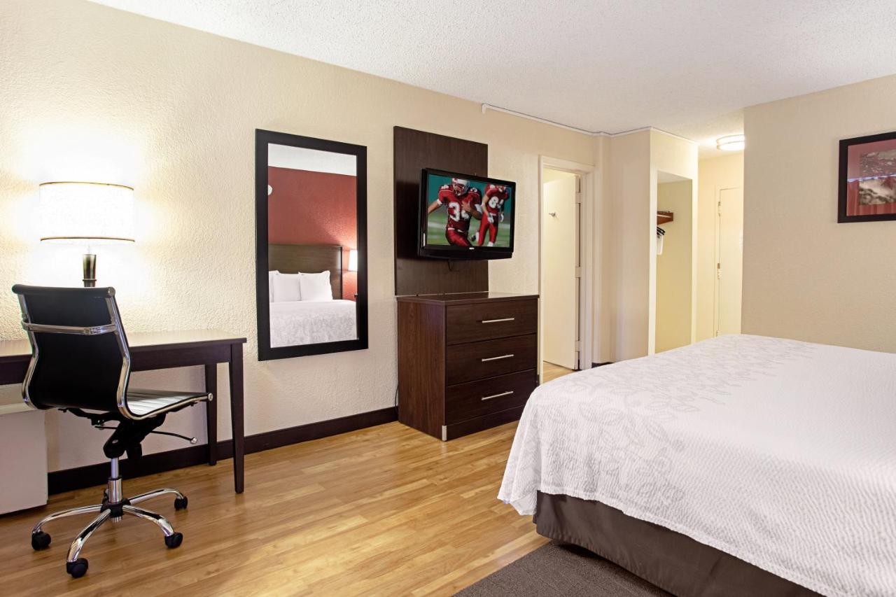 Suite King Room/2 Rooms Smoke Free at Red Roof Inn PLUS+ Wichita East