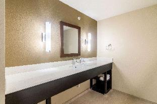 Room #230583609 at Comfort Suites Meridian and I-40