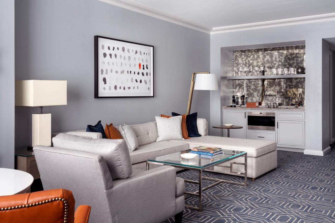 One-Bedroom King Suite - Mobility Access at Four Seasons Hotel Atlanta
