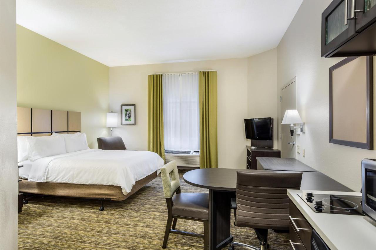 Double Room - Wheelchair Access/Non-Smoking at Candlewood Suites Virginia Beach Town Center by IHG
