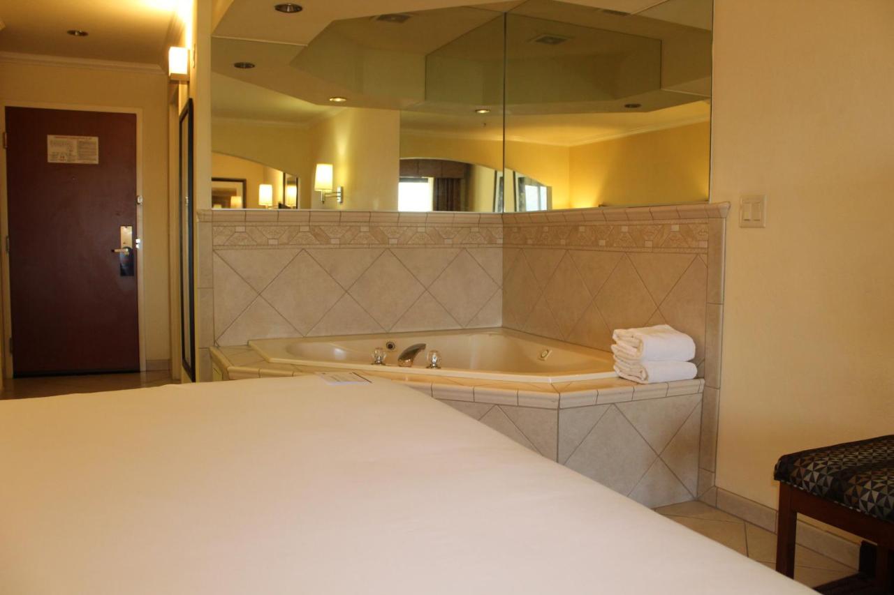 King Suite with Spa Bath at Holiday Inn Express & Suites Tucson Mall by IHG