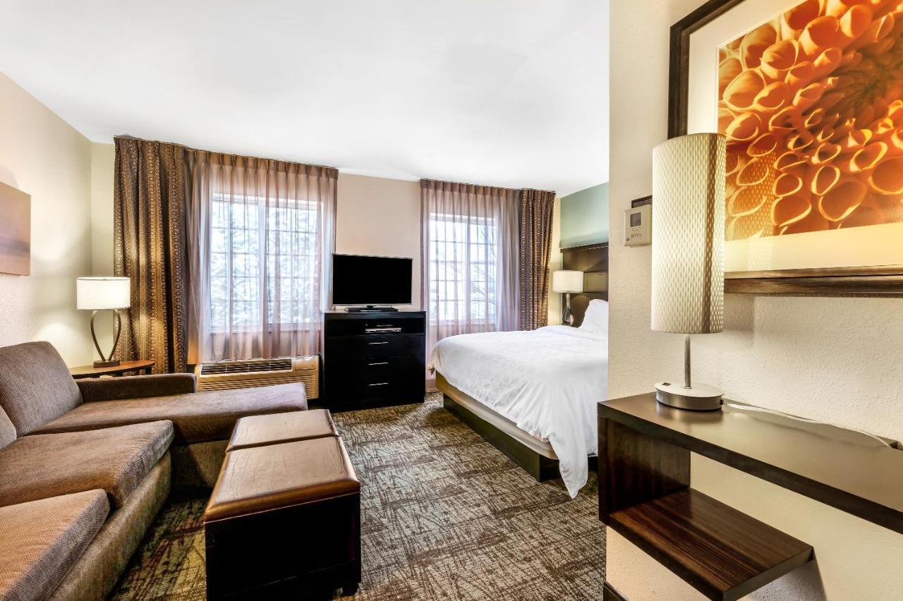 King Studio - Non-Smoking at Staybridge Suites Philadelphia-Mt. Laurel by IHG