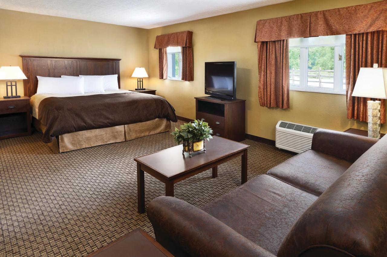 Burr Oak Lodge & Conference Center