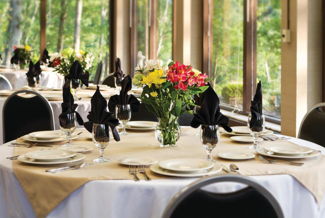 Burr Oak Lodge & Conference Center