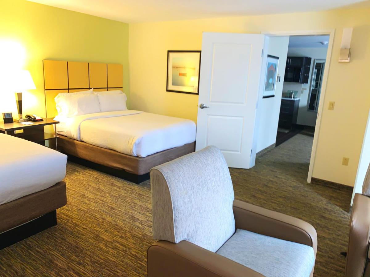 Queen Suite with Two Queen Beds - Non-Smoking at Candlewood Suites Belle Vernon, an IHG Hotel